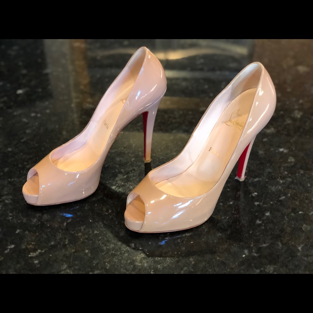 Christian Louboutin Very Prive nude pumps 39.5